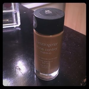 Neutrogena foundation