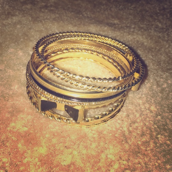 12 piece bracelet set.