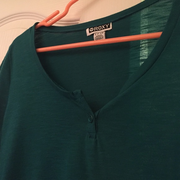 Roxy Emerald Green henley tee