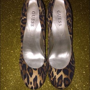 Guess Leopard Pumps