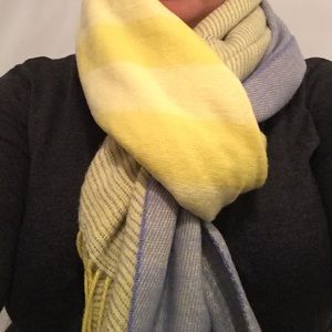 Gap large blue and yellow scarf