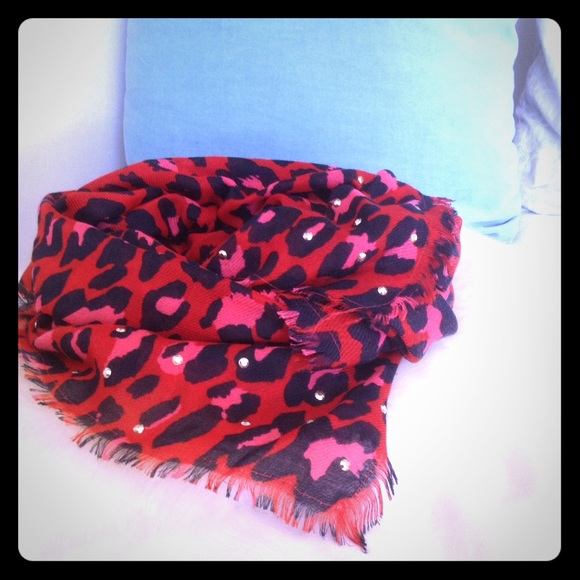 Red and pink leopard square scarf