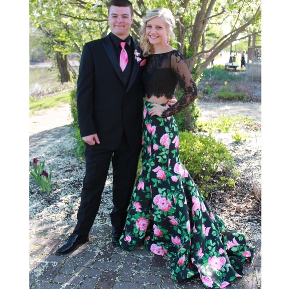 Stunning Sherri Hill Floral Two-Piece! - Picture 2 of 3