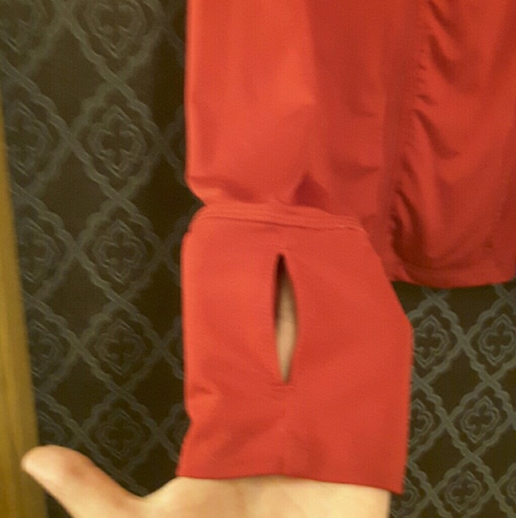 Red jacket - Picture 2 of 2