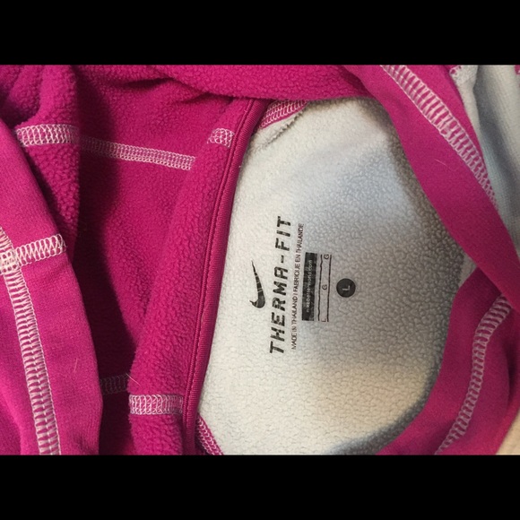 Nike Thermal Fit Sweatshirt - Picture 2 of 3