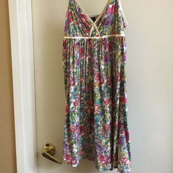 H&M Babydoll Dress - Picture 3 of 3