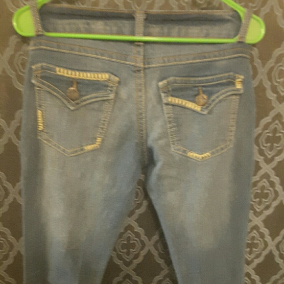 Jeans - Picture 2 of 3