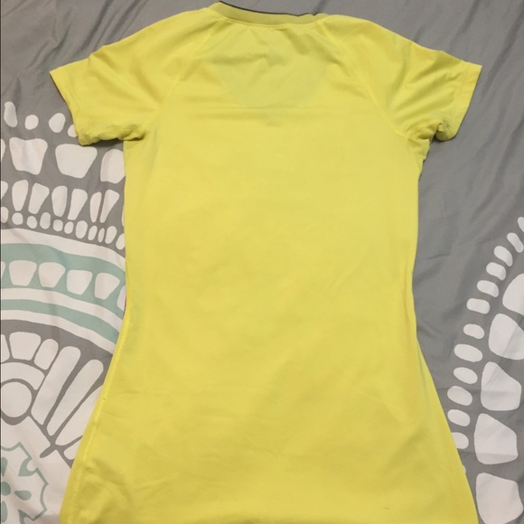 Nick Pro V Neck Shirt - Picture 3 of 4