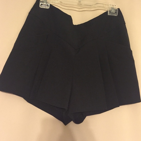 High waisted short