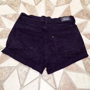 🍂Black Levi's Shorts🍂