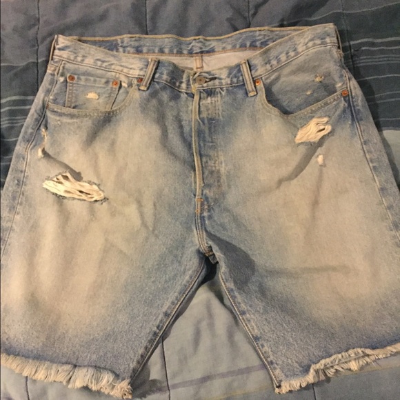 Men's Levi's jean shorts