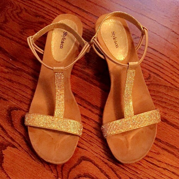 Style & Co wedge sandals in size 8 - Picture 1 of 3