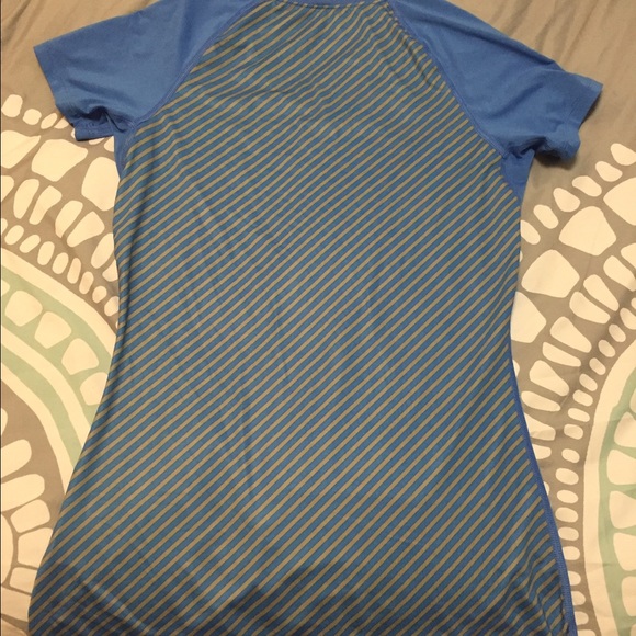 Nike Pro V Neck Top - Picture 3 of 3