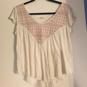 White shirt sleeve top