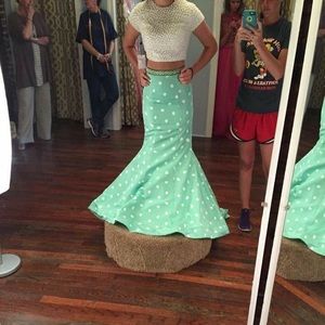 Sherri Hill size 0 polka dot 2 piece prom dress