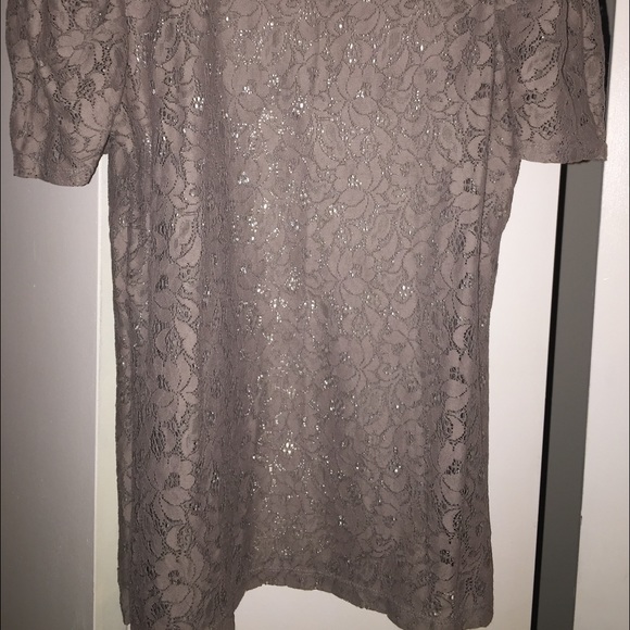 Grey lace The Limited top - Picture 2 of 3