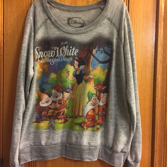 Disney Sweaters - Gray Disney Snow White and the 7 dwarfs sweater