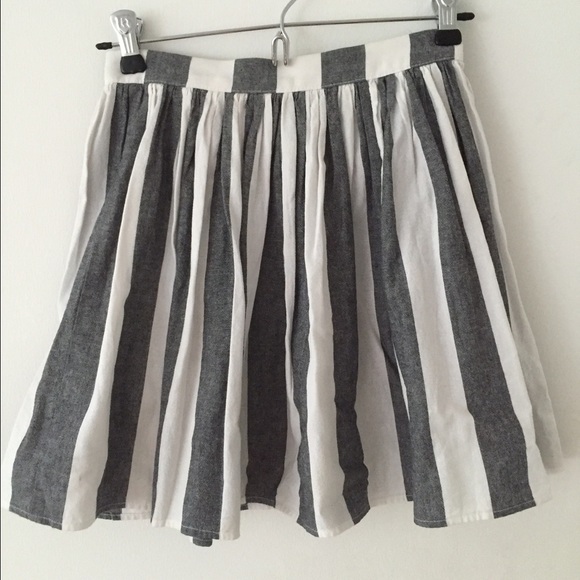 AA striped full skirt
