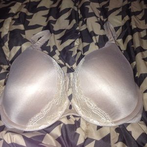Victoria's Secret Padded Perfect Coverage Bra!