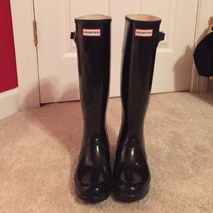 Black Hunter rain boots (practically new)
