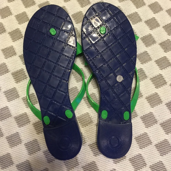 Mud pie Flip flops - Picture 2 of 4