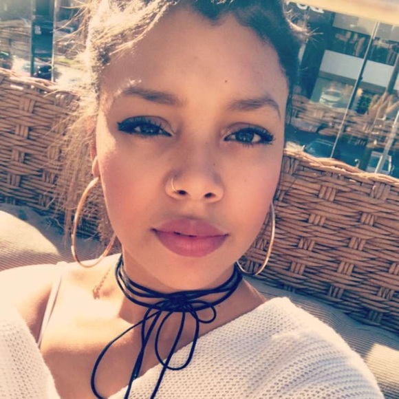 Meet your Posher, Bridget - Picture 5 of 8