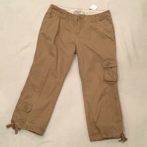 BKE DENIM KHAKI CAPRI'S 🆕🐬