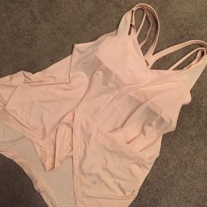 cute strappy, flowy lululemon tank in blush, sz 6