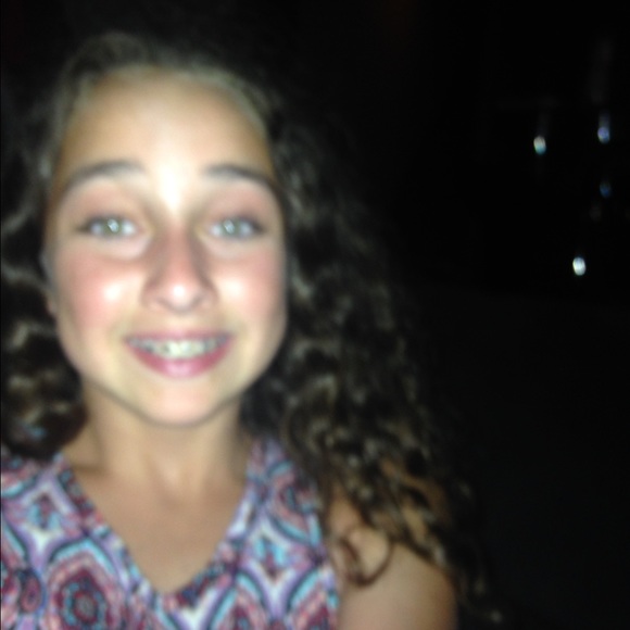 Meet your Posher, Josie - Picture 1 of 1