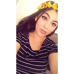 Meet your Posher, Alejandra