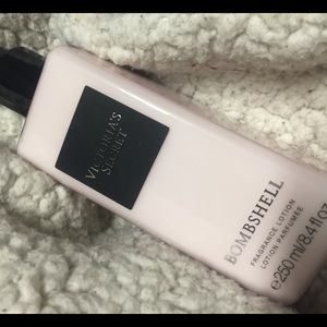 Bombshell lotion