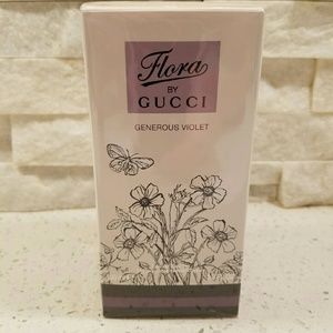 Flora by Gucci Generous Violetta perfume
