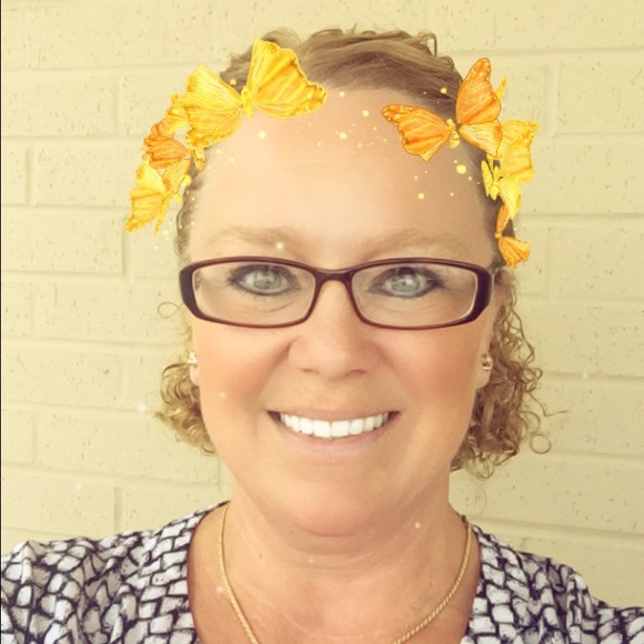 Meet your Posher, Jennifer