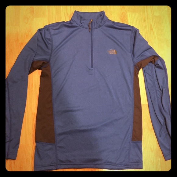 North Face Lightweight 1/4 Zip Shirt