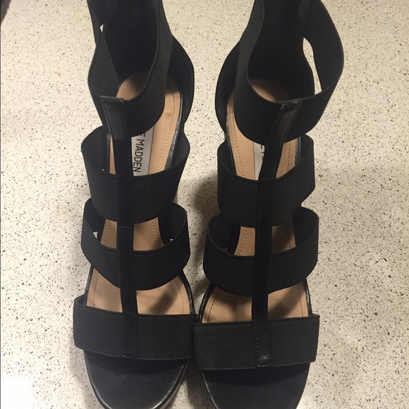 Steve Madden Shoes - Steve Madden Wedges size 10