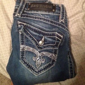 Rock revivals straight leg size 26