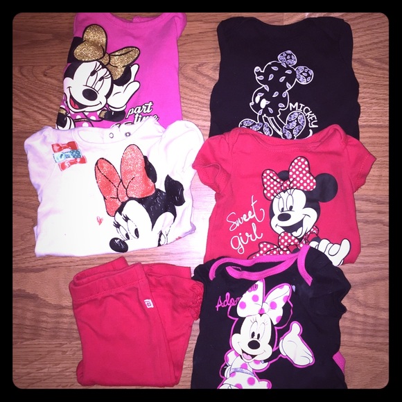 6 Piece Disney Infant clothes.