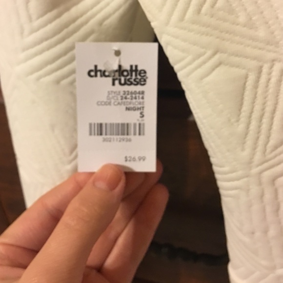 Charlotte Russe romper - Picture 3 of 3