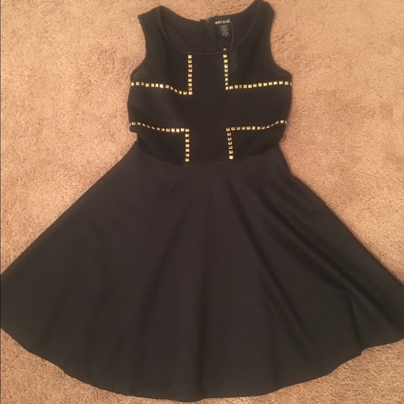 Black dress - Picture 1 of 2