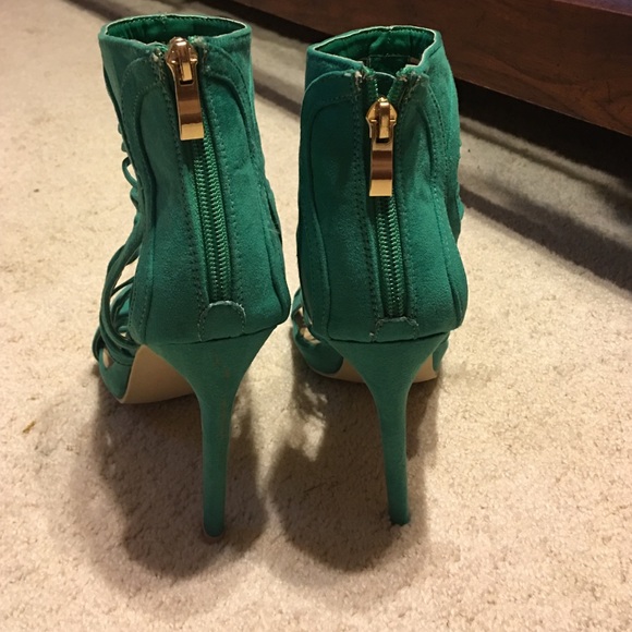 Shoes - Picture 2 of 3
