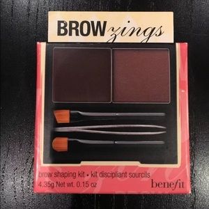 Benefit Cosmetics brow zing in medium