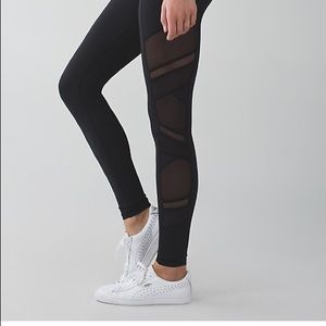♥️RARE♥️ NWT lululemon just breath leggings sz8