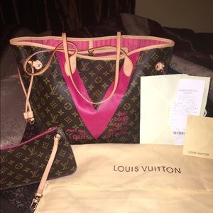 Louis Vuitton Neverfull