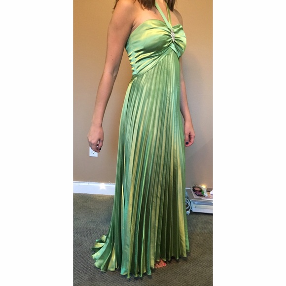 Pleated Long Green Prom Dress