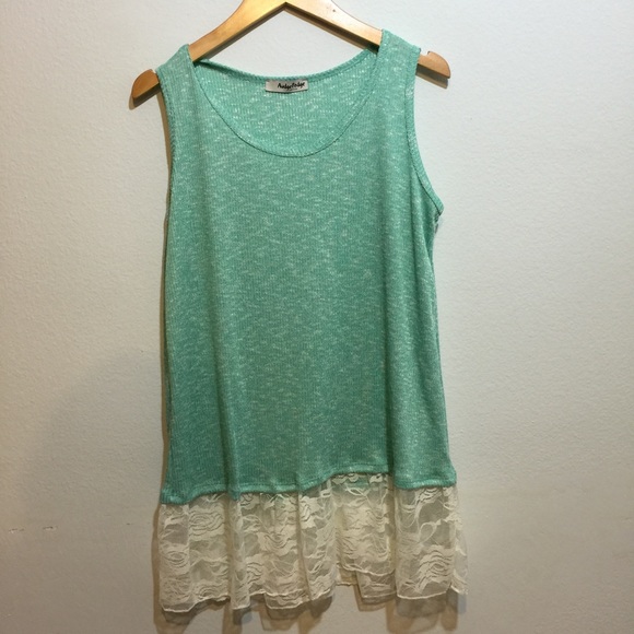 Audge Podge Tops - 🌵NWOT turquoise ribbed knit lace tunic top