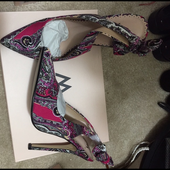 Multi pink heels