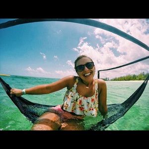 Meet your Posher, Hannah