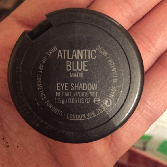 Mac eshadow - Picture 2 of 3
