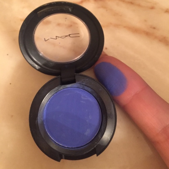 Mac eshadow - Picture 3 of 3