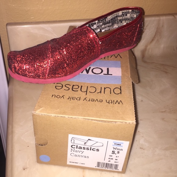 Red glitter Toms